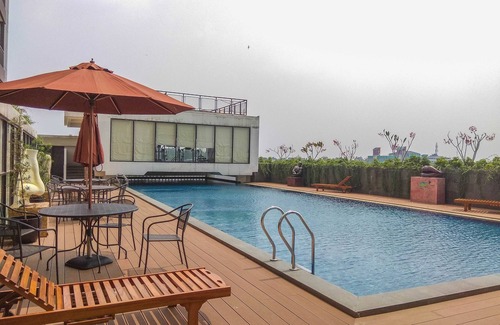 Depok Apartment | Comfortable And Well Furnished Studio Dave Apartment
