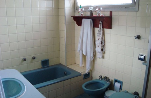Santos Apartment | Comfortable apartment with balcony overlooking the sea