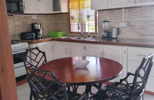 Hillsborough Apartment | Comfortable apartment close to Tyrell Bay Marina