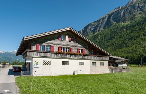 Brienz Apartment | Comfortable apartment for 6-8 people