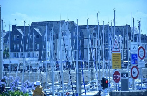 Arzon Apartment | Comfortable apartment with harbor view