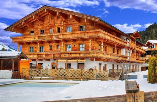 Aschau bei Kirchberg House | Comfortable double room with sofa bed - Hotel Aschauer Hof