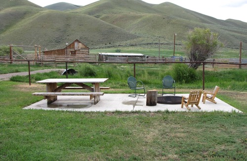 Lima Apartment | Comfortable basement apartment on Little Sheep Creek at foot of Lima Peaks