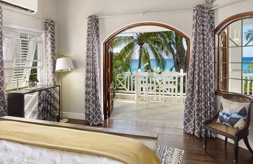 Fitts Village House | Comfortable Beachfront Home - La Paloma (3 bed)