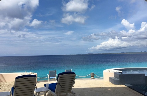 Belnem House | Comfortable, beautiful oceanfront home.