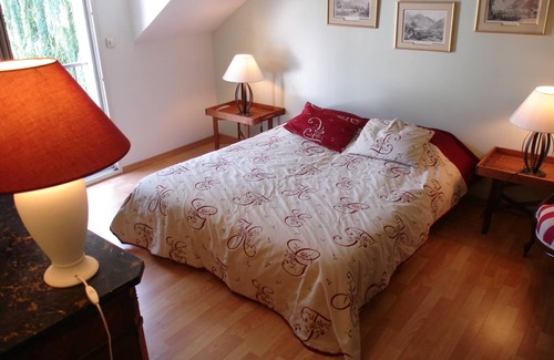Bagneres-de-Luchon Ski Chalet | Comfortable chalet with garden in the city centre close to the cable car