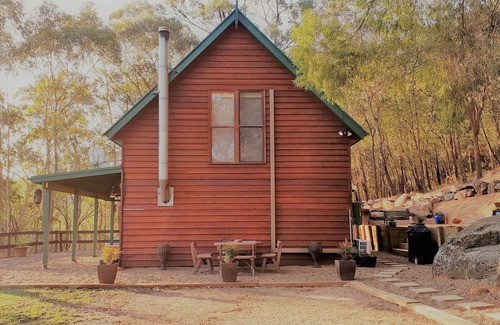 Lower Portland Cabin | Comfortable cabin ideal for couples or families