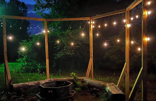 Mill Spring Cabin | Comfortable cabin in the mountains of North Carolina, located near TIEC.