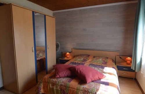 Bohon Ski Chalet | Comfortable chalet in PetitHan with garden