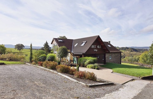 Stoumont House | Comfortable chalet with indoor pool, hammam and sauna near Stoumont