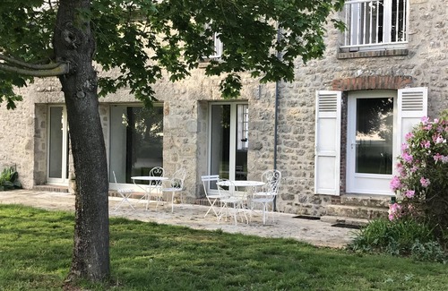 Fresnay-l'Eveque Cottage | comfortable cottage near the Cathedral of Chartres in quiet countryside