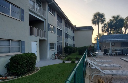 Lely Condo | Comfortable Condo in a fantastic location to beaches and downtown Naplesn