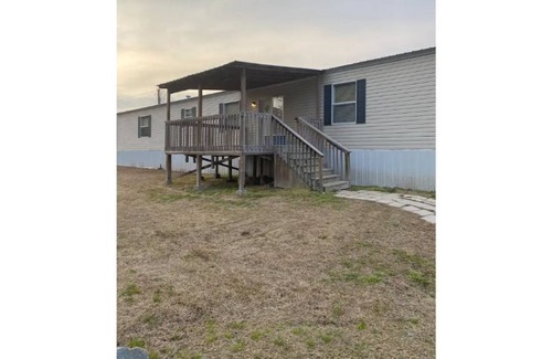 Start House | Comfortable country setting close to town