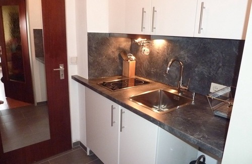 Furstenfeldbruck District Apartment | COMFORTABLE APP FULLY EQUIPPED 3 min to S-BAHN newly renovated with balcony