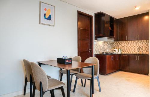 Karet Apartment | Comfortable Deluxe 2BR at The Empyreal Condominium Epicentrum Apartment By Travelio