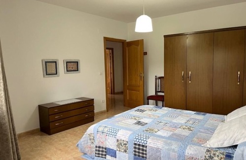Fontoria Apartment | Comfortable 2bed flat, charming village, river swimming pools, near Ponferrada.