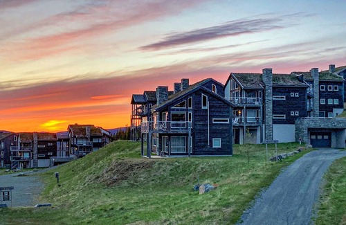 yer Apartment | Comfortable, family-friendly vacation apartment with mountain view.