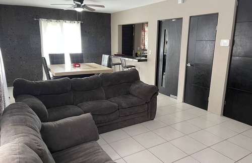 Ciudad Madero House | Comfortable family home close to the beach and with a large yard for your pet.