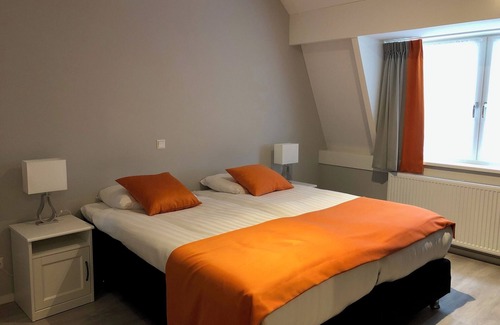 Municipality of Zeist Hotel | Comfortable Getaway with On-site Dining, Free Parking, and a Quiet Escape