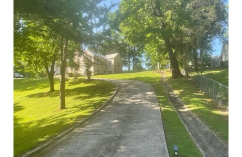 Midfield House | Comfortable guest unit, bedroom(1) and bathroom(1)