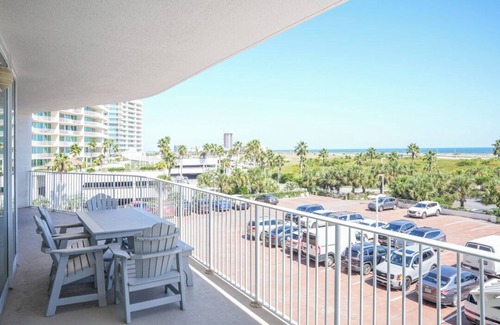Orange Beach East Condo | Comfortable Gulfview Three Bedroom Condo. Complimentary Boat Slip!