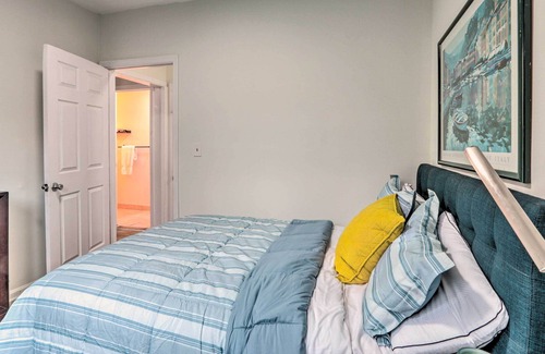 Hartford Apartment | Comfortable Hartford Apartment Near Downtown!