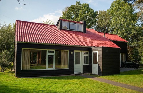 Midlaren House | Comfortable holiday home near the Zuidlaardermeer