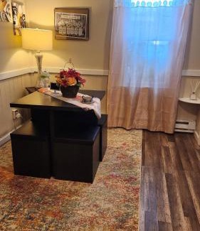 East Hartford House | Comfortable home away from home