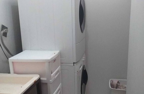 Roble House | Comfortable home on beautiful property close to San Jose
