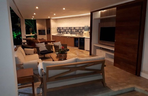 Guarajuba House | Comfortable House Guarajuba Oceanfront 5/4. 20 beds. Contact us!