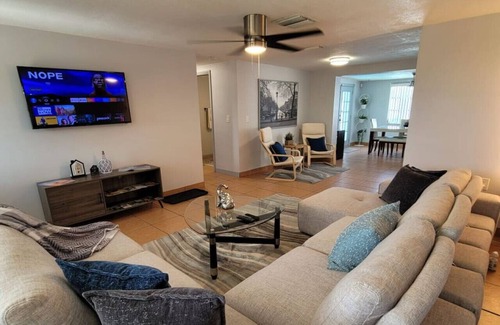 Forest Hills House | Comfortable house near Tarpon Springs & Beaches