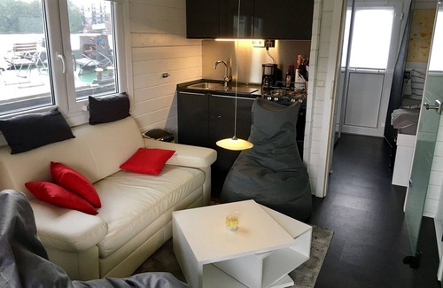 Haselhorst Boat Rental | Comfortable houseboat in Berlin and Brandenburg! With and without a driver's license !