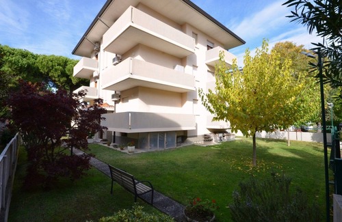Lignano Sabbiadoro Apartment | Comfortable apartment in Lignano Sabbiadoro