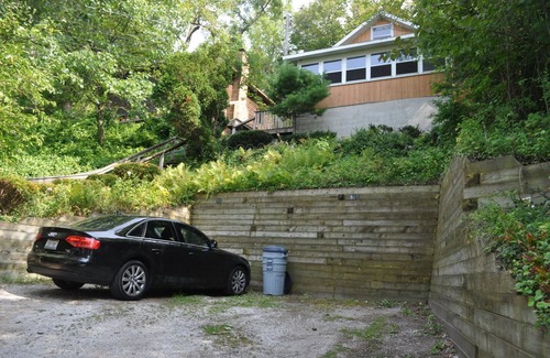 Michigan City Cottage | Comfortable Lake Michigan Cottage Beautiful Beach Reasonably Priced