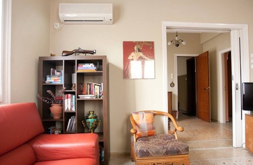 Dafni Apartment | Comfortable, large apartment in a safe neighborhood