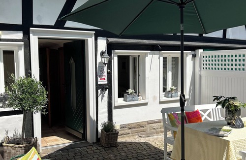 Marialinden Apartment | Comfortable living in the countryside. Central location in Marialinden, directly on the Way of St. James.