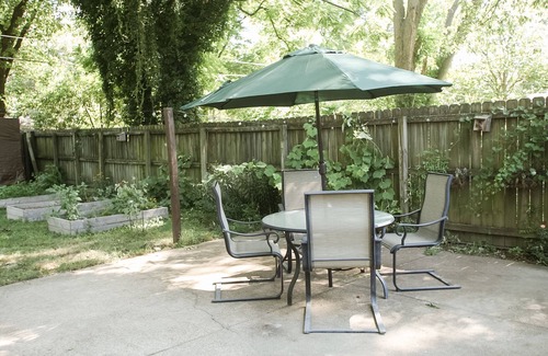 University District House | Comfortable Lounging - Close to Everything Memphis
