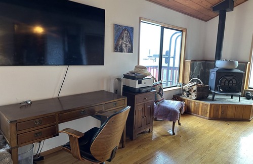 Santa Cruz House | Comfortable mountain retreat, 15 min to beach, lots of amenities.