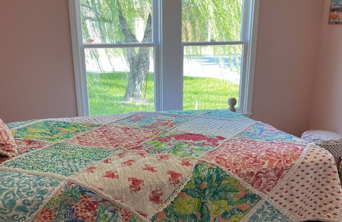 El Lago Cottage | Comfortable new beds, lots of parking, bring the pets, Close to everything.