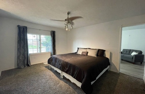 Terre Haute House | Comfortable, pet-friendly 2-bedroom in quiet cul-de-sac.