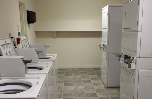 West Dover Condo | Comfortable, Redecorated Condo at Mount Snow