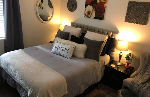 Buena Park House | Comfortable room and convenient location close to Knotts, Disneyland and Beaches