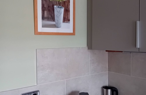 Vaison-la-Romaine Apartment | Comfortable studio with swimming pool in Vaison-la-Romaine - close to all amenities