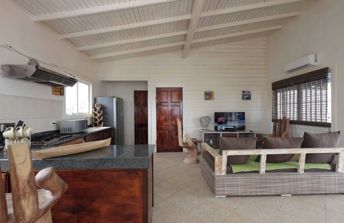 Bocas del Toro Apartment | Comfortable Studio in Bocas del Toro - Great location!
