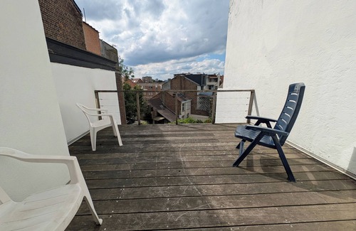 Etterbeek Apartment | Comfortable studio 10-15 min by metro to City Centre & university