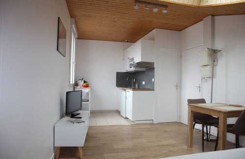 Pont Rousseau Apartment | Comfortable studio (21 m²) near Nantes