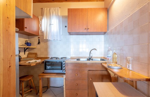 Pelekas Apartment | comfortable studio apartment, pelekas beach, 40 meters from the beach, rainbow