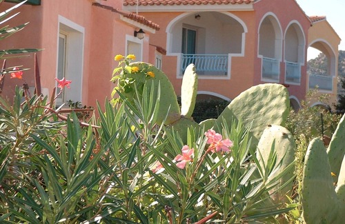 Tiriddo Apartment | Comfortable studio with sea view and balcony or terrace