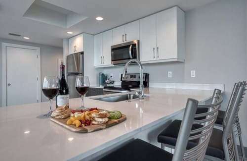 Treasure Island Hotel | Comfortable Suite Retreat! 2 Relaxing Units w/Free Parking, Pool!