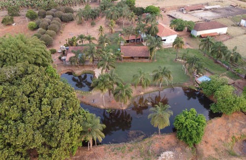 Delfinopolis House | Comfortable Suite with Balcony in Pousada Fazenda in Serra Canastra